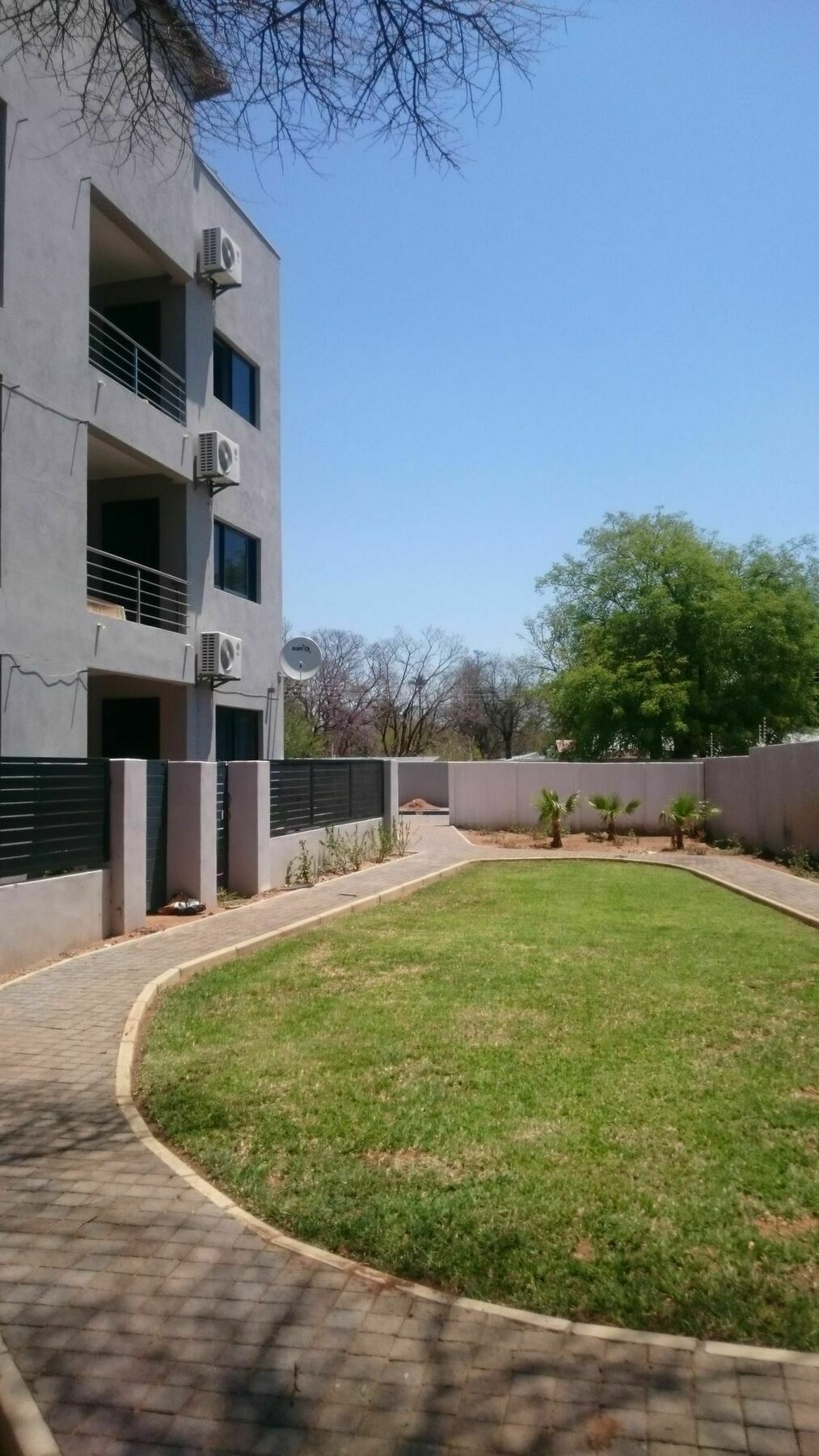Lifestyle Apartments Gaborone Buitenkant foto